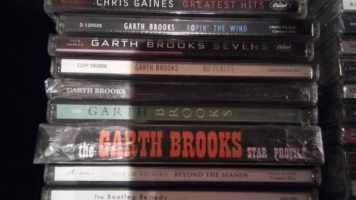 Happy Birthday to country crooner Garth Brooks!

Find music from Garth Brooks (used) at Vinyl Bay 777. 