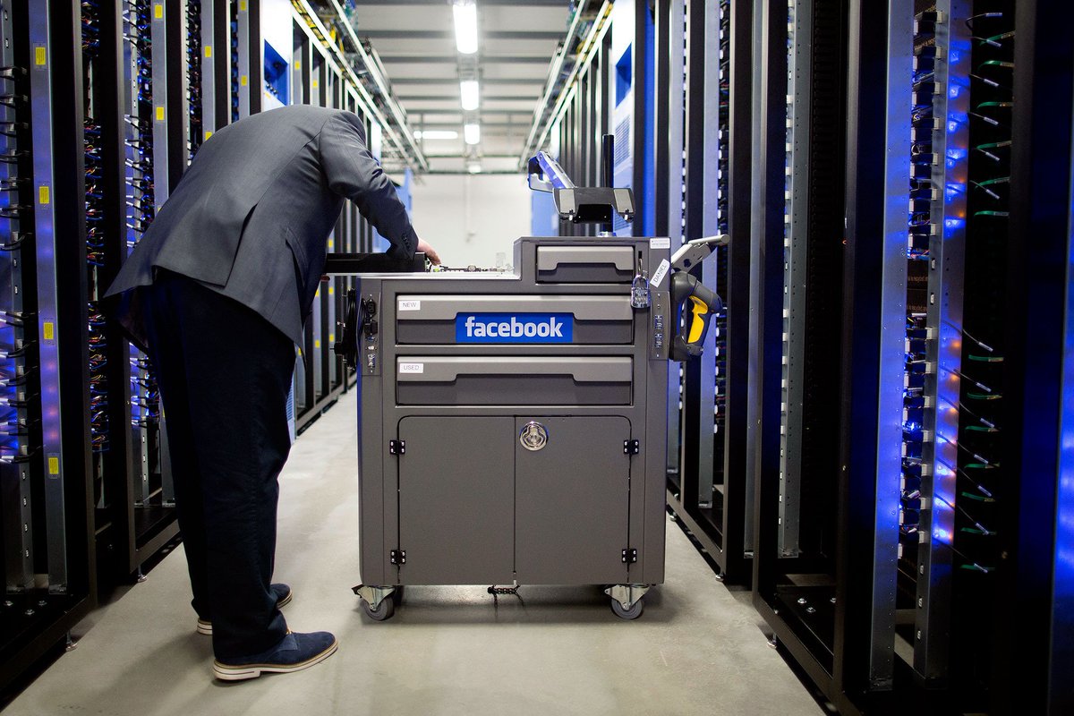 business's tweet image. As hackings get more sophisticated, tech giants are devising alternatives to Cisco bloom.bg/2kJhX8l