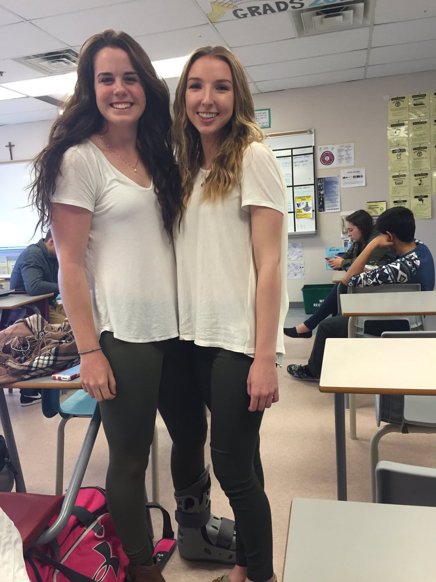 taylormcl12's tweet photo. Happy birthday rach 🎉 cheers to finally being legal 🍺🍷🍹hope you have a good one! @Rachmccallan https://t.co/bP89ECRwBV