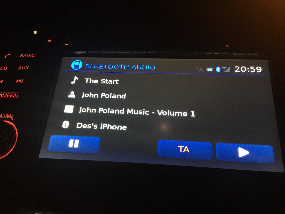 DesOS_CSC's tweet image. Listening to the awesome sounds of @johnpoland Music - go to iTunes - do it now! #eos2gether