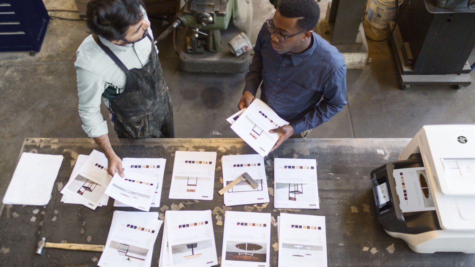 8 Tips for staying productive when you’re never in the office. on.mash.to/2kKjJq5 #ad