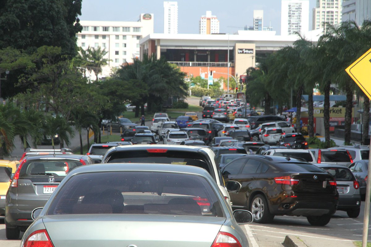 ContraloriaPma's tweet photo. Contralor ordena retener vehículos propiedad del Estado que transiten sin placa.

https://t.co/RGmaTyEjDj https://t.co/uKgviTziJ0