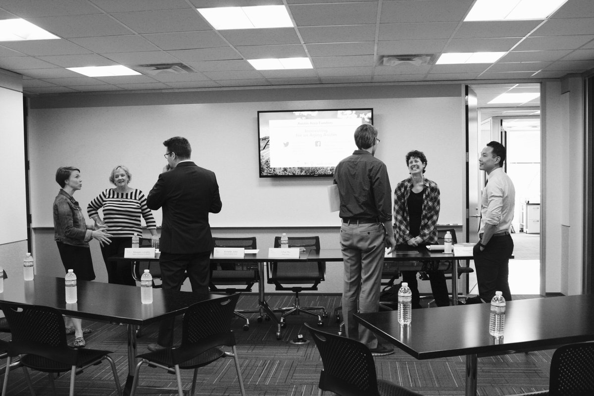 thehelperbees's tweet photo. Awesome panel about innovating for an aging Austin community. Thanks to all that came out! #AgingInnovation #HelperBees #HBOutreach https://t.co/UmdkwuukoV