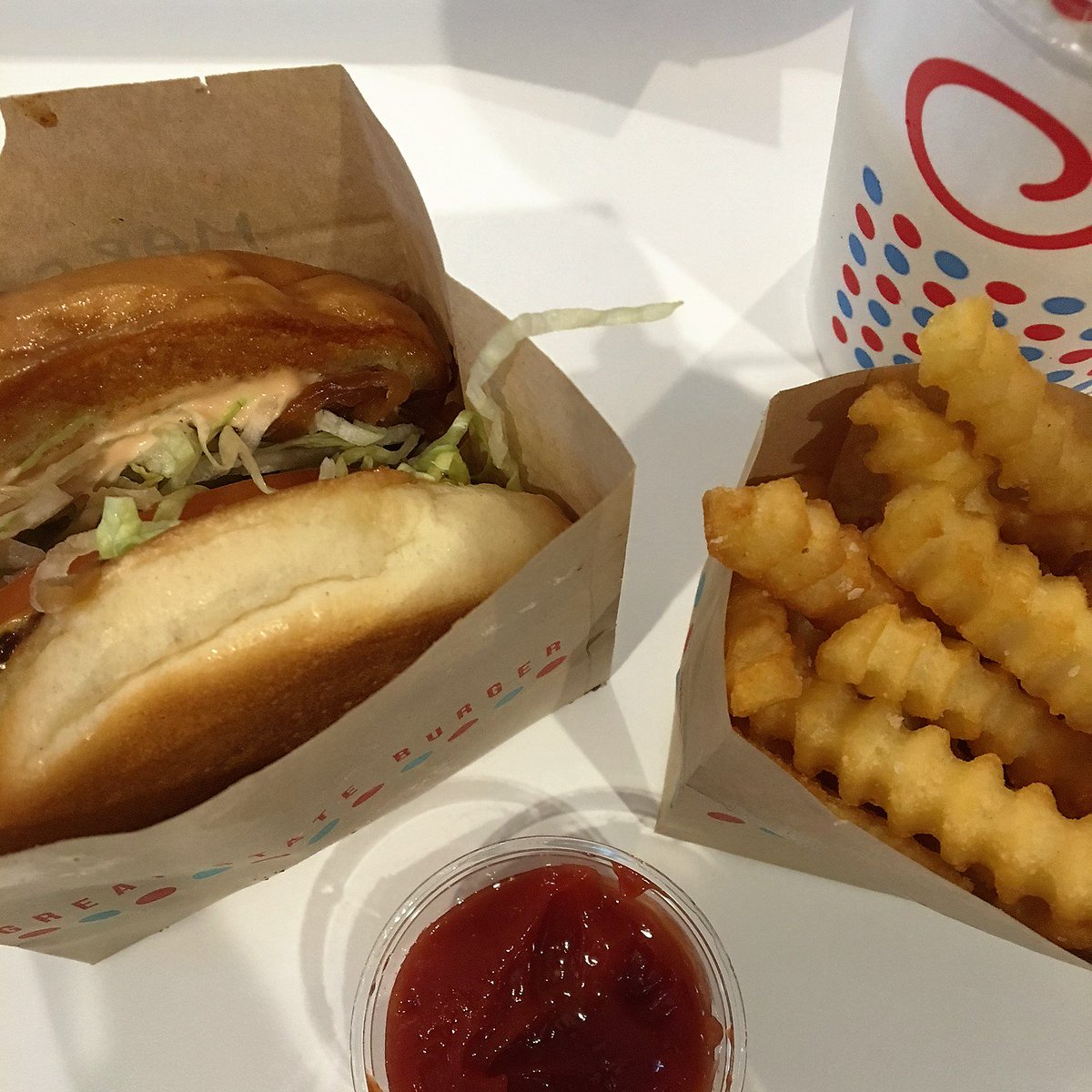 Post #snowday blues cured expertly by <a href="/GreatStateSEA/">Great State Burger</a>. You're doin' fine work, friends! 🙌🍔