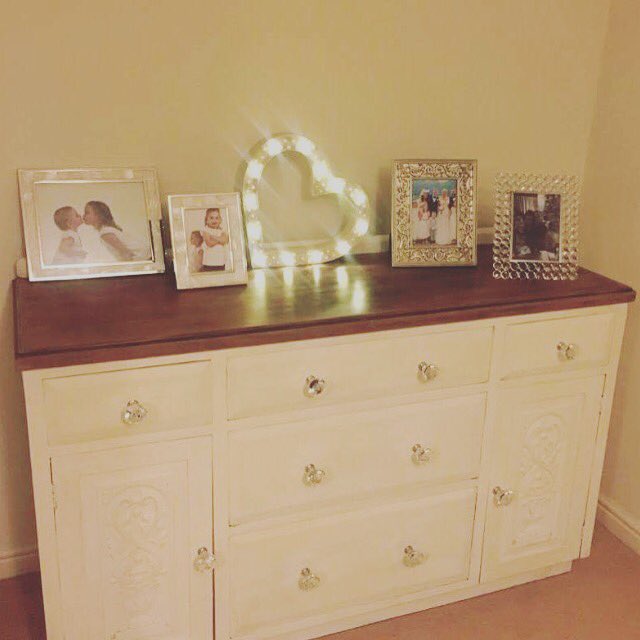 emmalawrence25's tweet photo. How nice is this sideboard?#upcycling #interiordesign #interiors #sideboard#chalkpaint#ididit https://t.co/cFbvqXnvXH