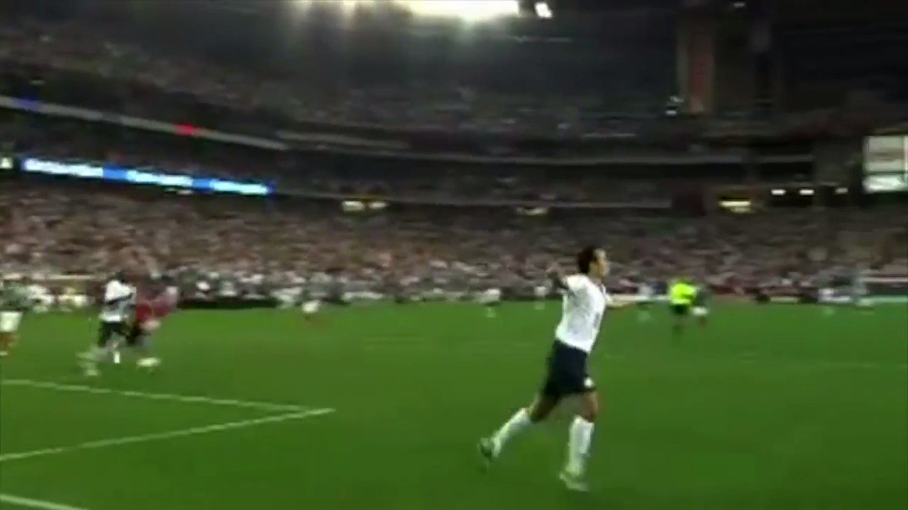 Happy birthday to the debatably GOAT of the ! What s your favorite Landon Donovan moment? 