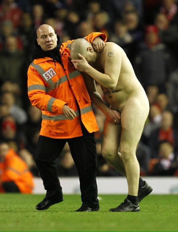 Dfozzy1970's tweet photo. #YedlinsTeaParty 
Shelvey has one too many and has to be escorted home 
#NUFC https://t.co/lzZL9ez3zF