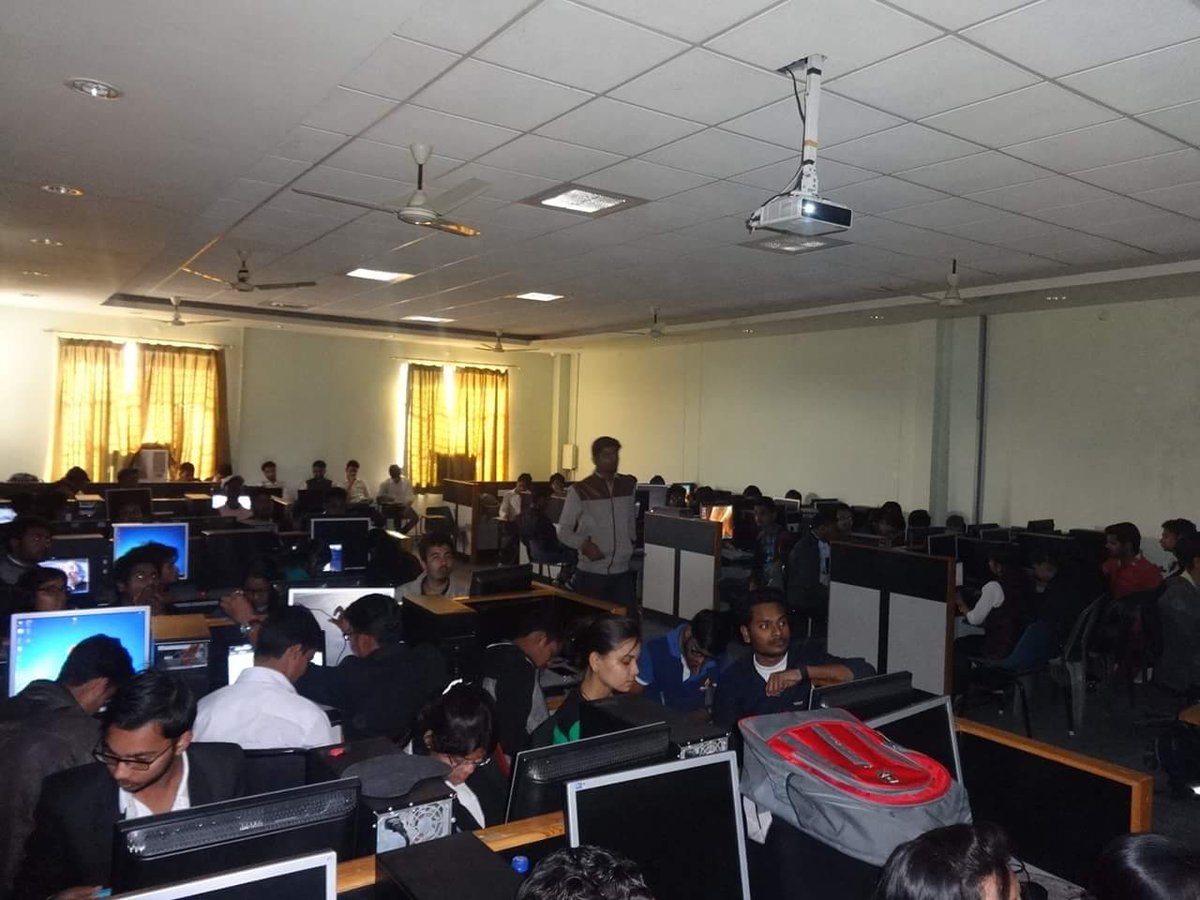 AxisColleges tweet media