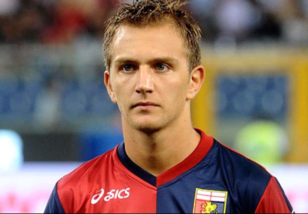 nofootballet's tweet photo. Domenico Criscito
#difensore #terzino #defender #SerieA #calcio #Italia #Genoa #Zenit
#tackle #fight #FootballisNOTballet #Azzurri https://t.co/T453VVqTHQ