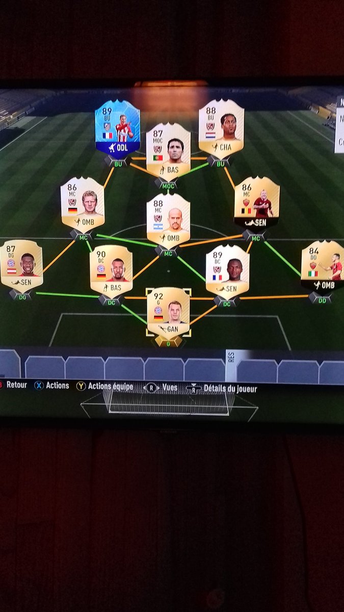 tanthug's tweet image. Salut @robert87000 tu penses quoi de cette team pour fut champion ?  :)