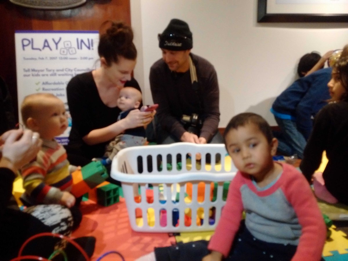 ChildCareON's tweet photo. Toddlers storm City Hall! The Play-In is underway for affordable child care + recreation! #SnapTheBudget #TOpoli https://t.co/GkCdhaPhQA