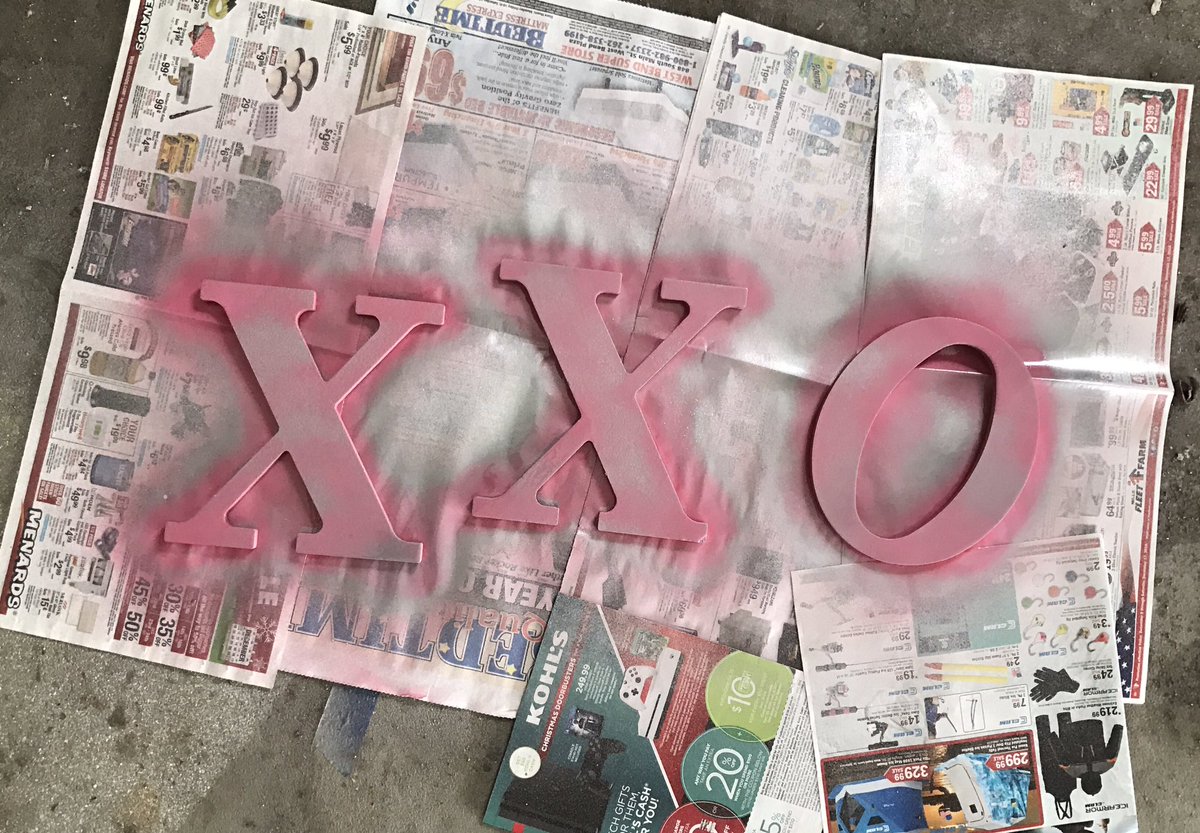 jeskarlette's tweet photo. baby catnap allows just enough time for quick projects... #valentinesday #diy https://t.co/ABRYoGq3iQ