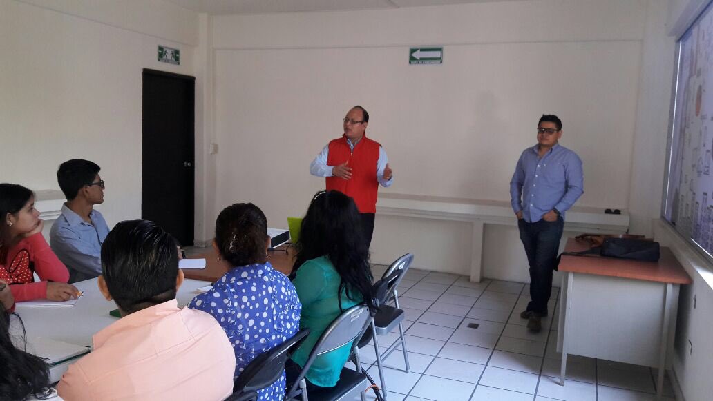 INGE_OPD's tweet photo. Asesoría del Programa Incubación en Línea PIL que en esta ocasión va dirigido al personal del DIF. Visita: https://t.co/H4egWGcqy3 https://t.co/7FttPkyONw