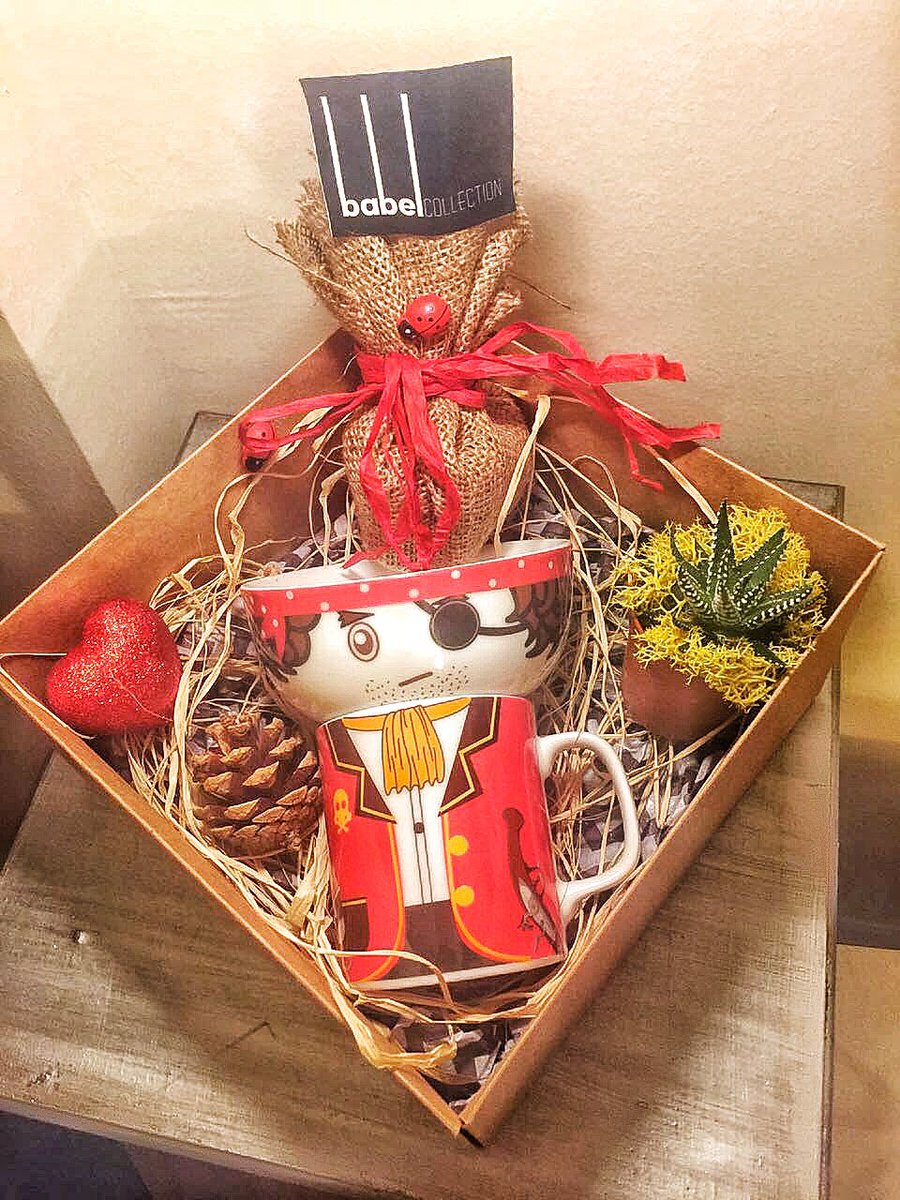 BabelCollection's tweet image. #sevgililergünü #hediye #hediyekutusu #istanbul #BuluşmaNoktamız