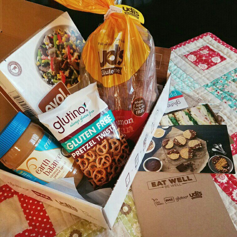 KnittyBitties's tweet photo. Mom's need to eat well too! Look at these free goodies! 
 #loveEVOL #Glutino #GoPlantMade #UdisGlutenFree #contest https://t.co/F8OrMgZv1J
