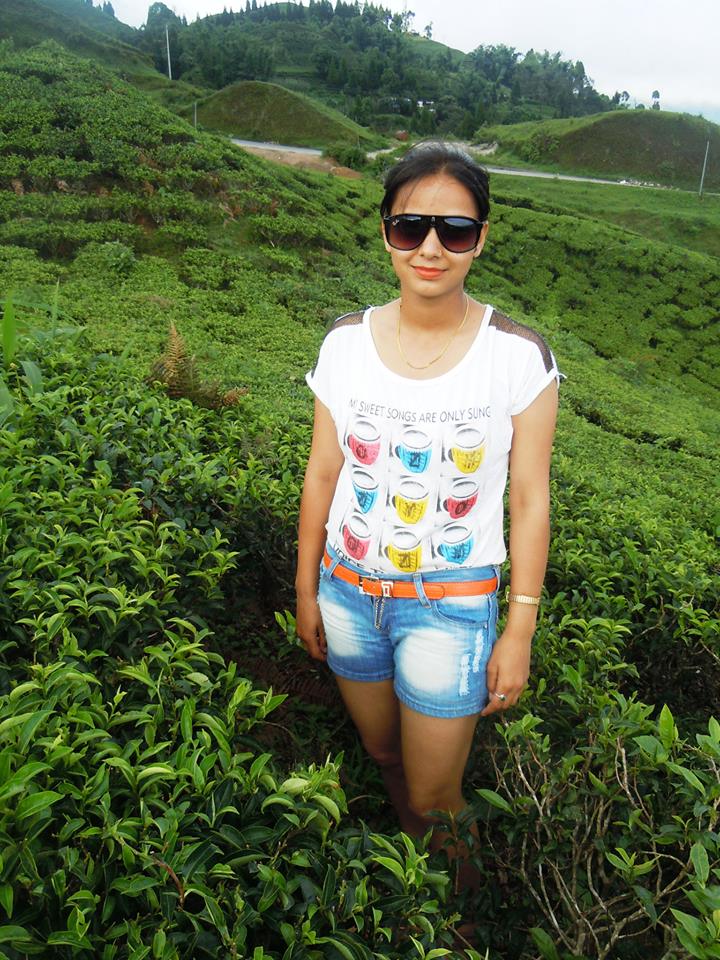 kaphle_sumina's tweet photo. Three years ago in one of the beautiful place. #Tea_garden_Ilam_Nepal https://t.co/XjDMZqiwj5