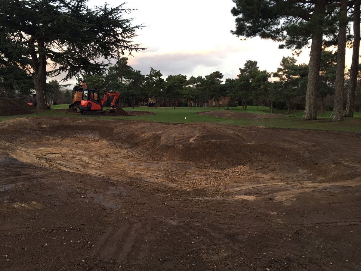 FulwellGC's tweet photo. Work by @BlinderBunker has moved to the par 3 6th now. The only place to hit the ball now is the green #bunkersgalore #project https://t.co/1Uga8e8fmq
