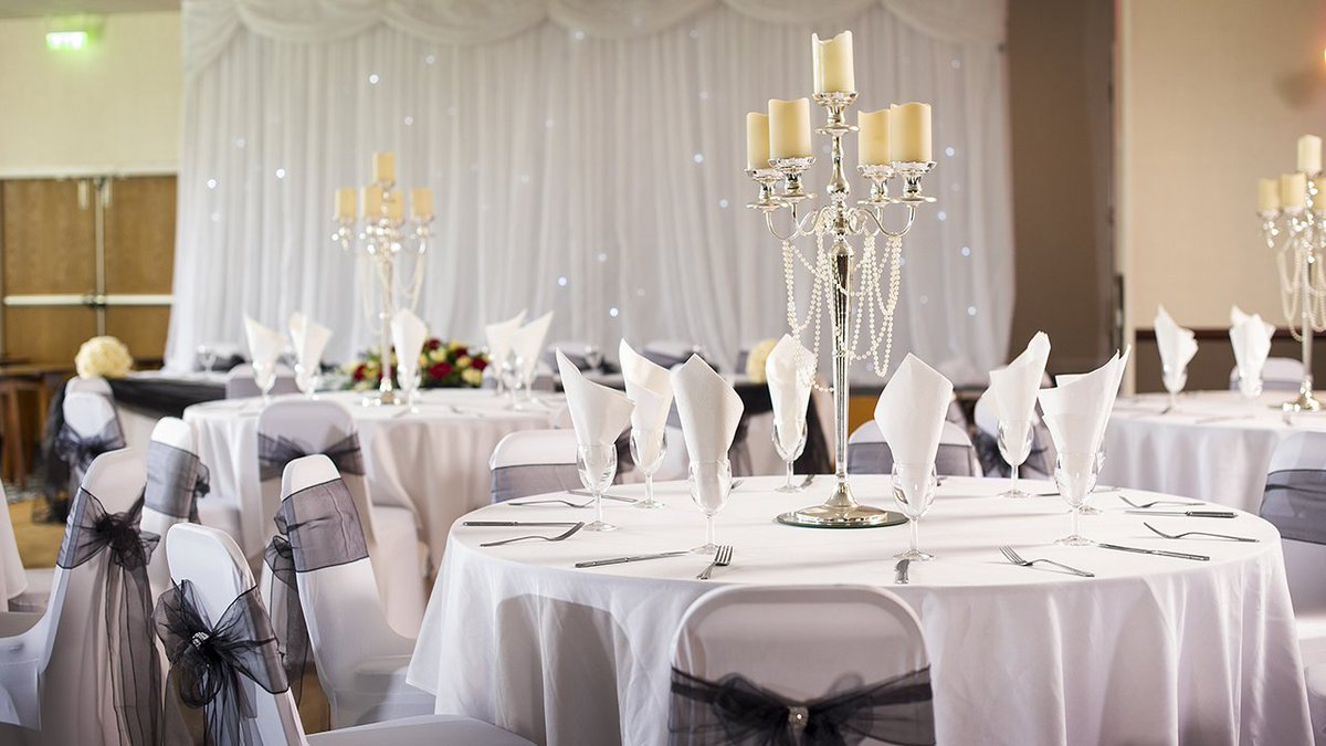 ruskinsthelens's tweet photo. Wedding Open Day 19/03/17 12 - 4pm @kierasoccasions @Zsazaflorist @LittleDitsy @cakesbydesignnw @WWPhotoLtd https://t.co/qMFB1RwgkS