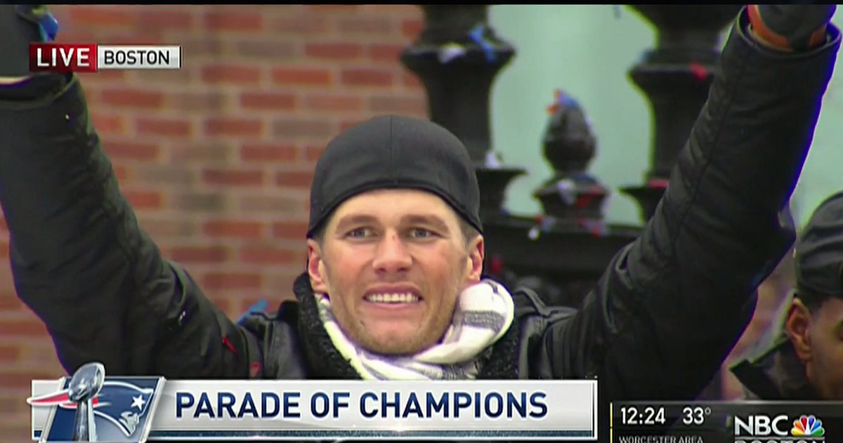 SNFonNBC's tweet photo. The 🐐 is here 

#PatriotsParade https://t.co/2KH1wQssKT