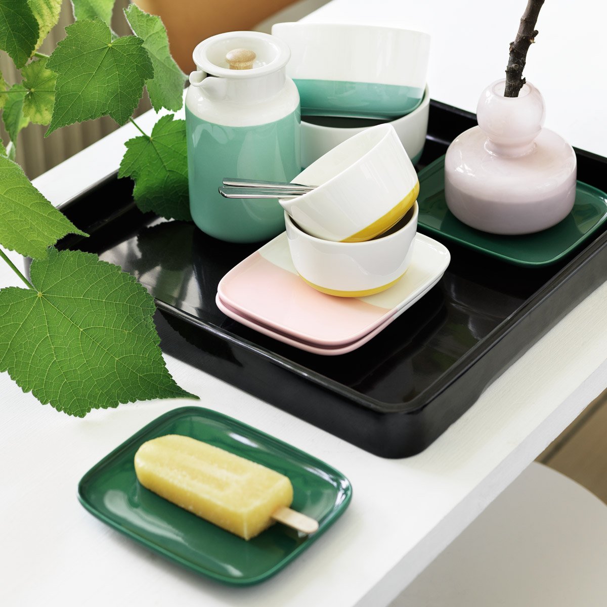 AlwaysMod's tweet image. Reminiscent of paint swatches, the Marimekko Puolikas dinnerware collection lends playful pigment to place settings goo.gl/Qt49UR