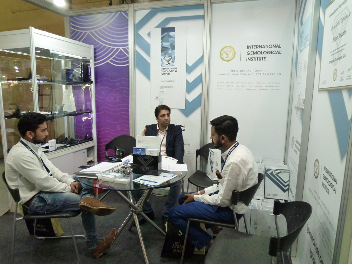 igiworldwide's tweet photo. How do you know if your #diamond is #Synthetic or #Lab_Grown? Speak to our experts @ #IIJS Mumbai (6-9th Feb 2017). Booth 007- 009, Hall 1. https://t.co/oW926uvzvV