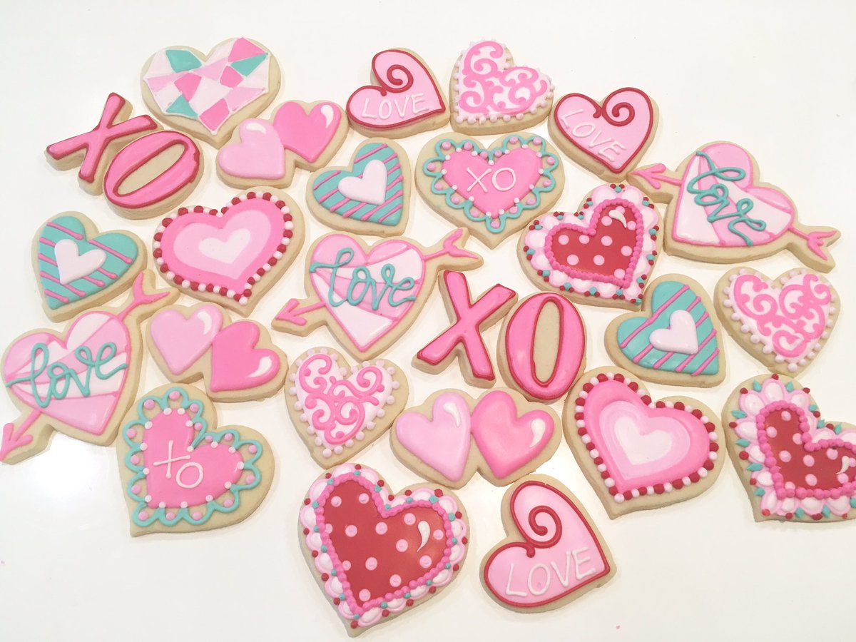 sweetnutfree's tweet photo. Decorating Valentine's classes.  Call the bakery to register at 204-237-0743 #ValentinesDay #cookiedecorating #cookies https://t.co/j03y80Nayt