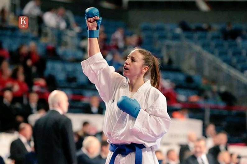 Jr_Olympic's tweet photo. Tira los dados 
Si vas a intentarlo ve hasta el final, de otro modo, no empieces siquiera. #ReachYourPotential#JrOlympic #ConquestYourGoals https://t.co/7LkDD1xUQu