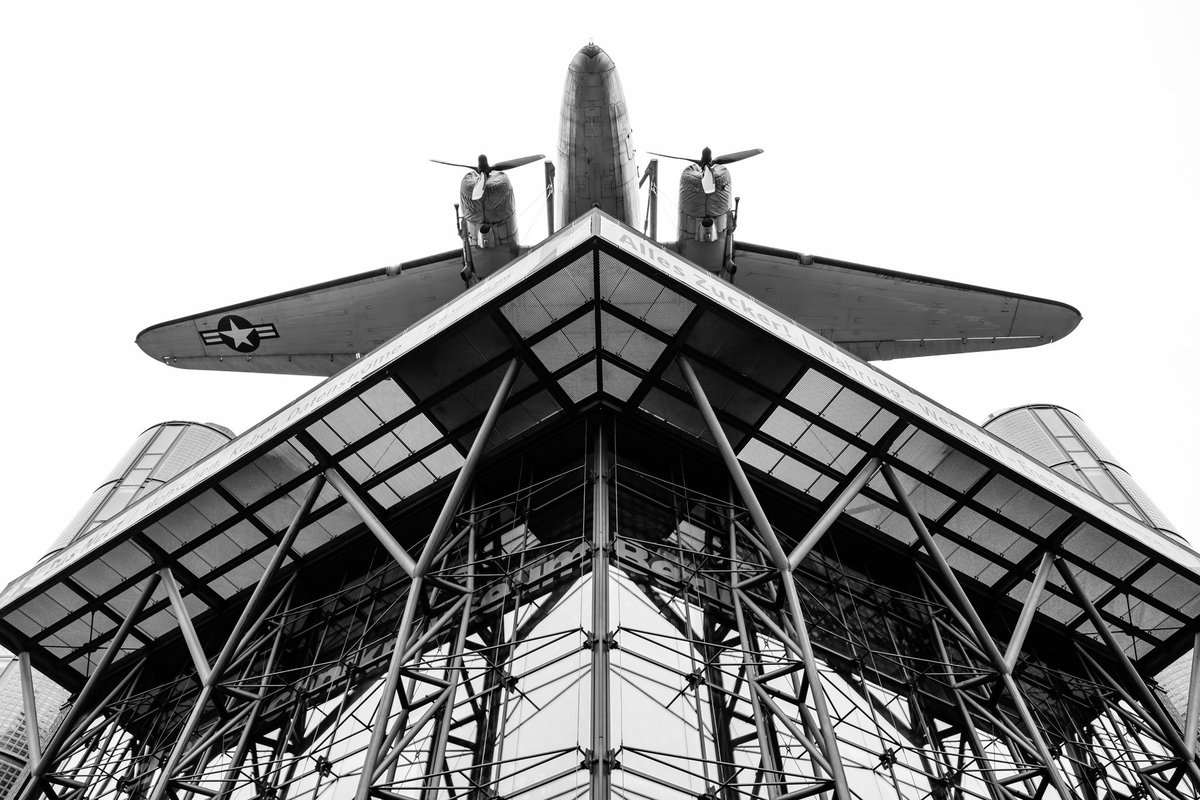 jbartke77's tweet photo. Deutsches Technikmuseum #photography #blackandwhitephotography #Monochrome #fujifilm #Xt2 #xf16mm #Fuji #Fuji_xseries #bnw #blackandwhite https://t.co/21lAiwpXIu