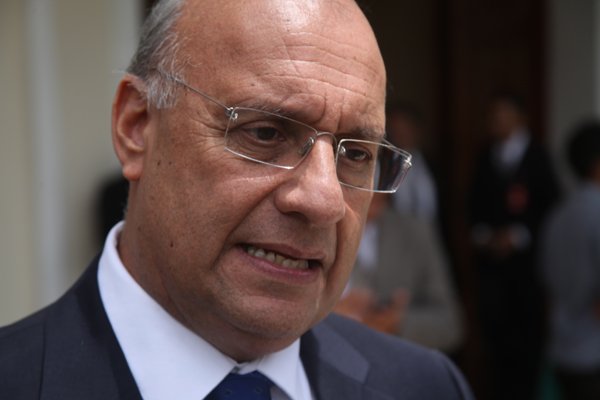 ADemocratica's tweet photo. #EsNoticia Impidieron a @williamsdavila salir del país por “anulación” del pasaporte https://t.co/sysaXxLKk7 https://t.co/wl5xei0KZ5