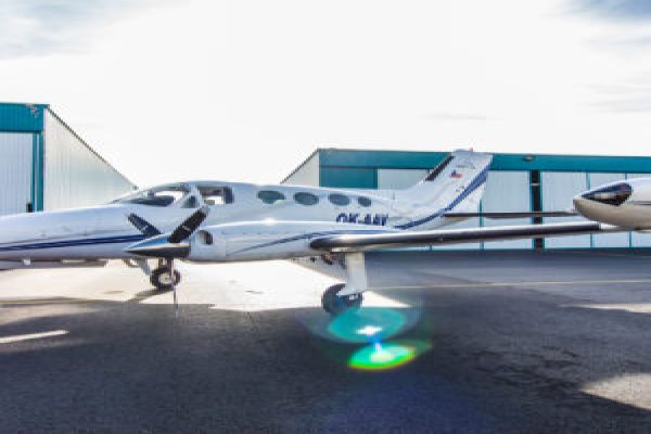 gabuyer's tweet image. #Cessna414 For Sale. Czech Rep. 1969. 329,000 EUR excl VAT. Only 189 hours. #pistonaircraftforsale ow.ly/FJ68308J2Nb