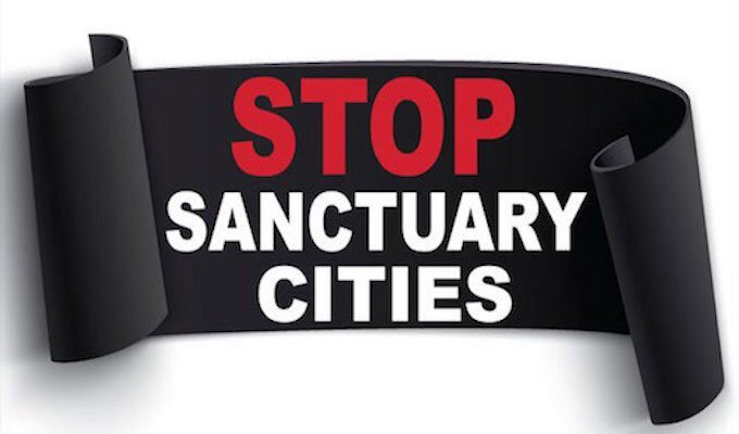 GregAbbott_TX's tweet image. RT if you think it should be a crime if sheriffs allow sanctuary city policies that endanger Texans. #txlege #tcot