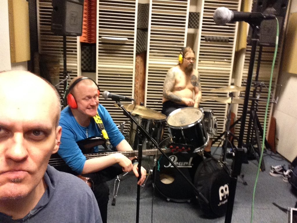 Trashcan Dance at rehearsals 7.2. 2017