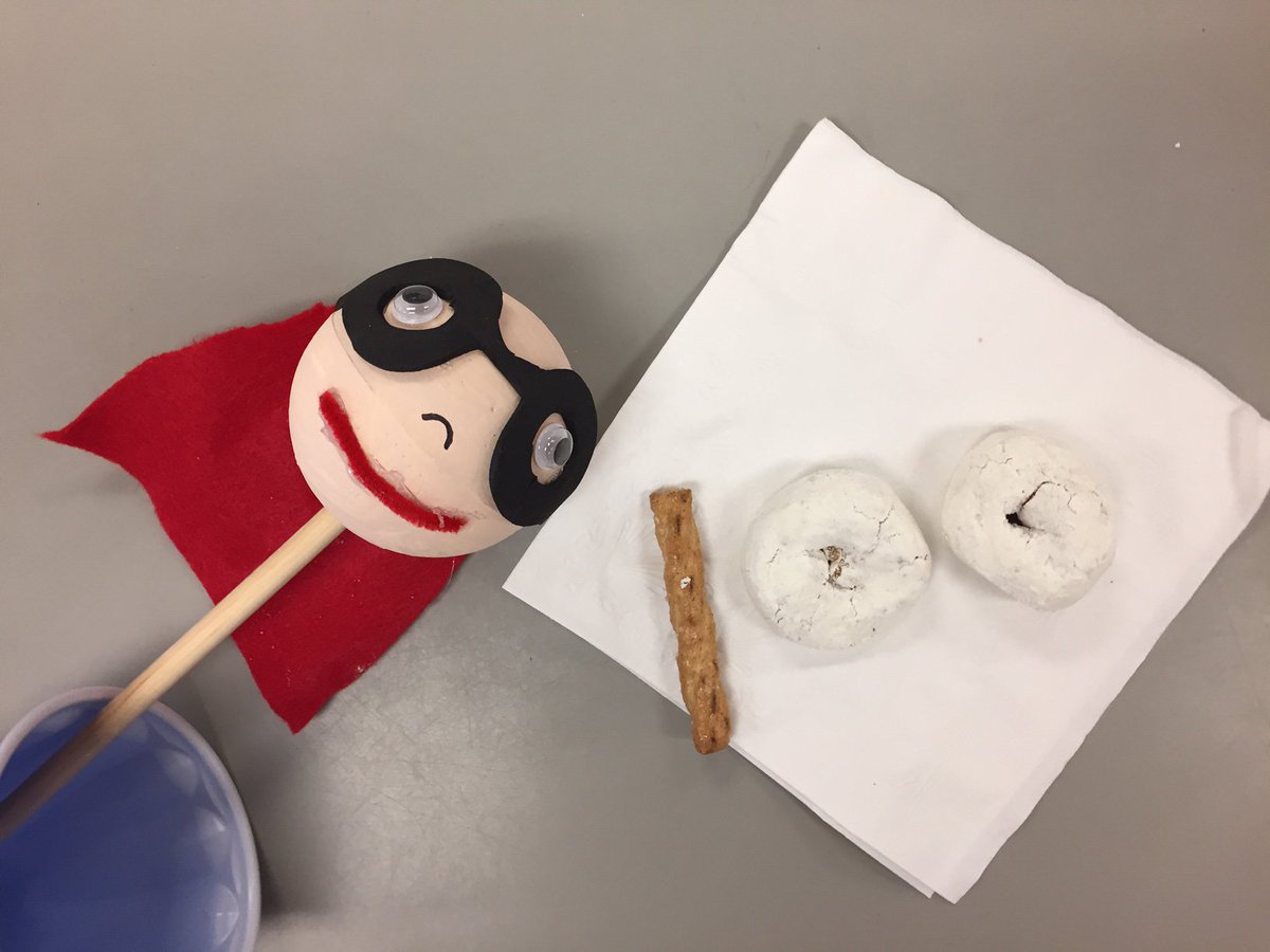 FortMeigsK's tweet photo. Thanks to Zero the Hero!  He helped us become experts on numbers to 100!  #Hoorayforthe100thday #FortMeigsLearns https://t.co/pSHMdXLjiL