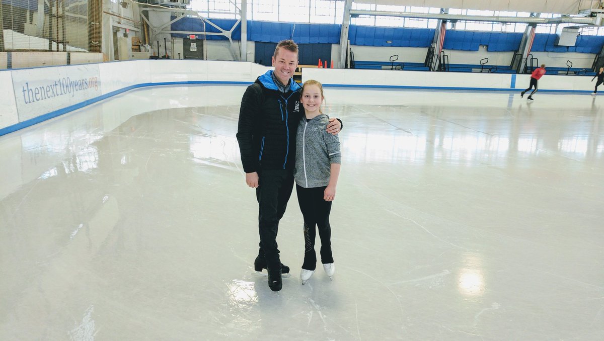 SkatingClubBOS's tweet photo. So nice to see @scottdeanbrown at the Club. Welcome! #HiCate https://t.co/IkBpjrJWnZ