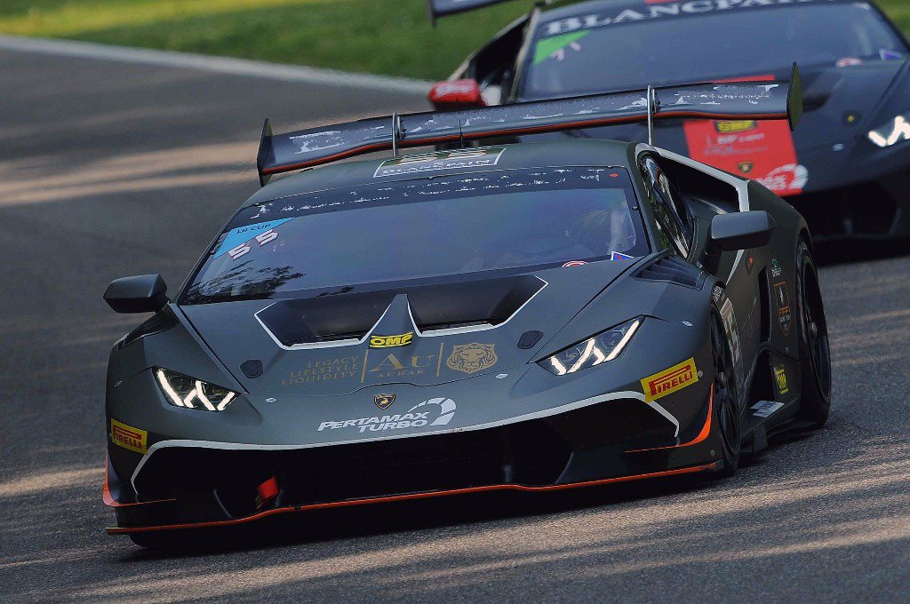 BAMMotorsports's tweet photo. .@FFFracingteam initiates @SuperTrofeo Programme with @carrie_one, @spikegoddard, @ParthGhorpade &amp; @jbartholomew_1 - https://t.co/4bIs7g23CJ https://t.co/SQNOkOjRnW