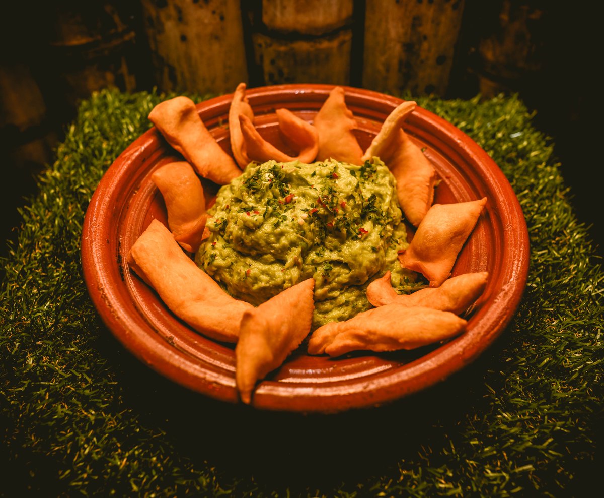 Beachcomberldn's tweet photo. Sunshine flavours from the Caribbean...here at The Beachcomber. ๐น๐๐ธ๐ดโ๏ธ Only the freshest and finest ingredients here at #CreoleKitchen. https://t.co/jAVKS36jzB