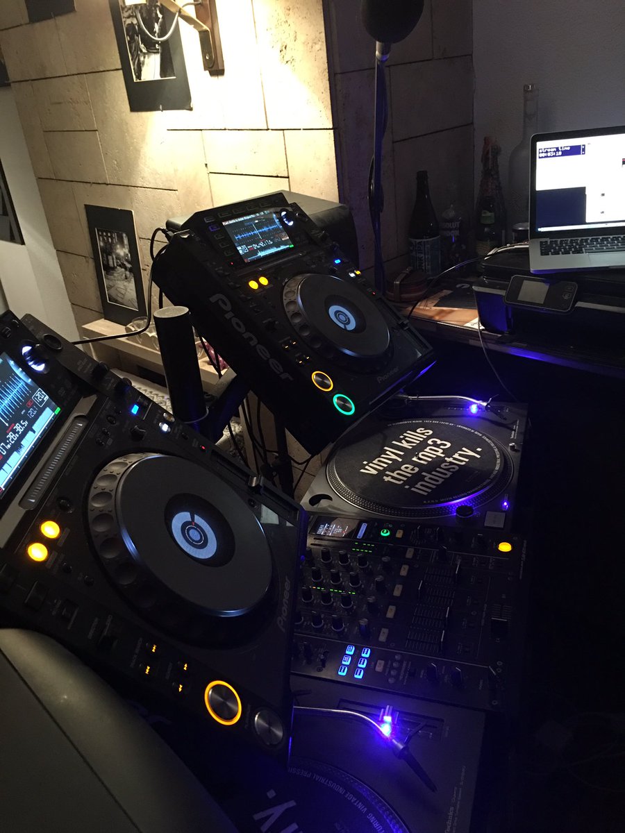 ProvocateursMus's tweet photo. Live on @barcelonacityfm every Tuesday 7 to 9pm #techno #music #house #djs #barcelona https://t.co/HeTm8R0VJ4