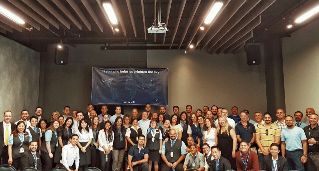 Tobyatunited's tweet photo. Great employee appreciation day at GRU today @weareunited &amp; @GH_UAL https://t.co/PEcBiaraT9