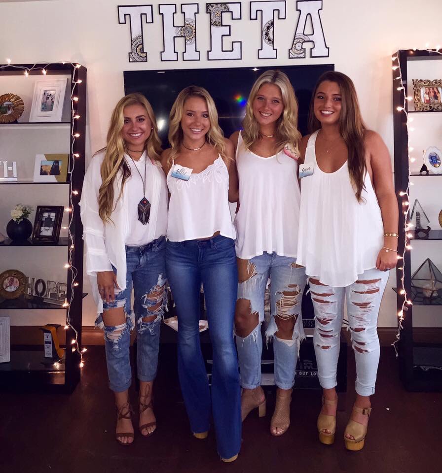 PennStateTheta's tweet photo. We THON so that kids can be kids. #WhyWeTHON #KappaAlphaTheta https://t.co/LAdapMxVVA
