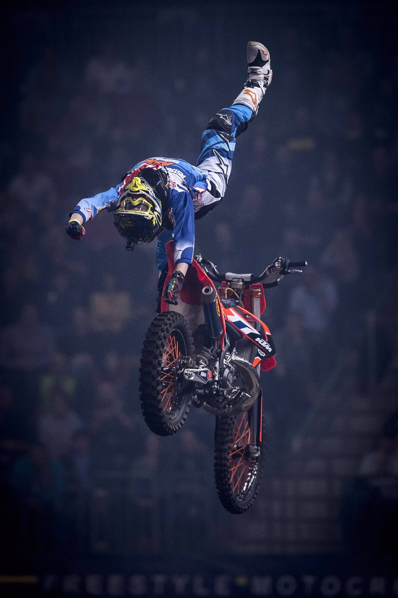 petrpilat's tweet photo. Waauu!!! ๐I love this photo of my favorite #TPtrick from @NIGHToftheJUMPs Berlin, Germany๐ฉ๐ช๐๐ป
#NOTJ #FMX #FreestyleMotocross #PetrPilat https://t.co/iNwN7Q3ccA