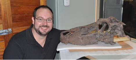 MizzouLSSP's tweet photo. Science Cafe is back! Casey Holliday presents "Inside Dinosaurs: the nuts &amp; bolts of hard-biting skulls" Feb. 13, 6:00 pm @BroadwayBrewPub https://t.co/QTXiyXpBD2