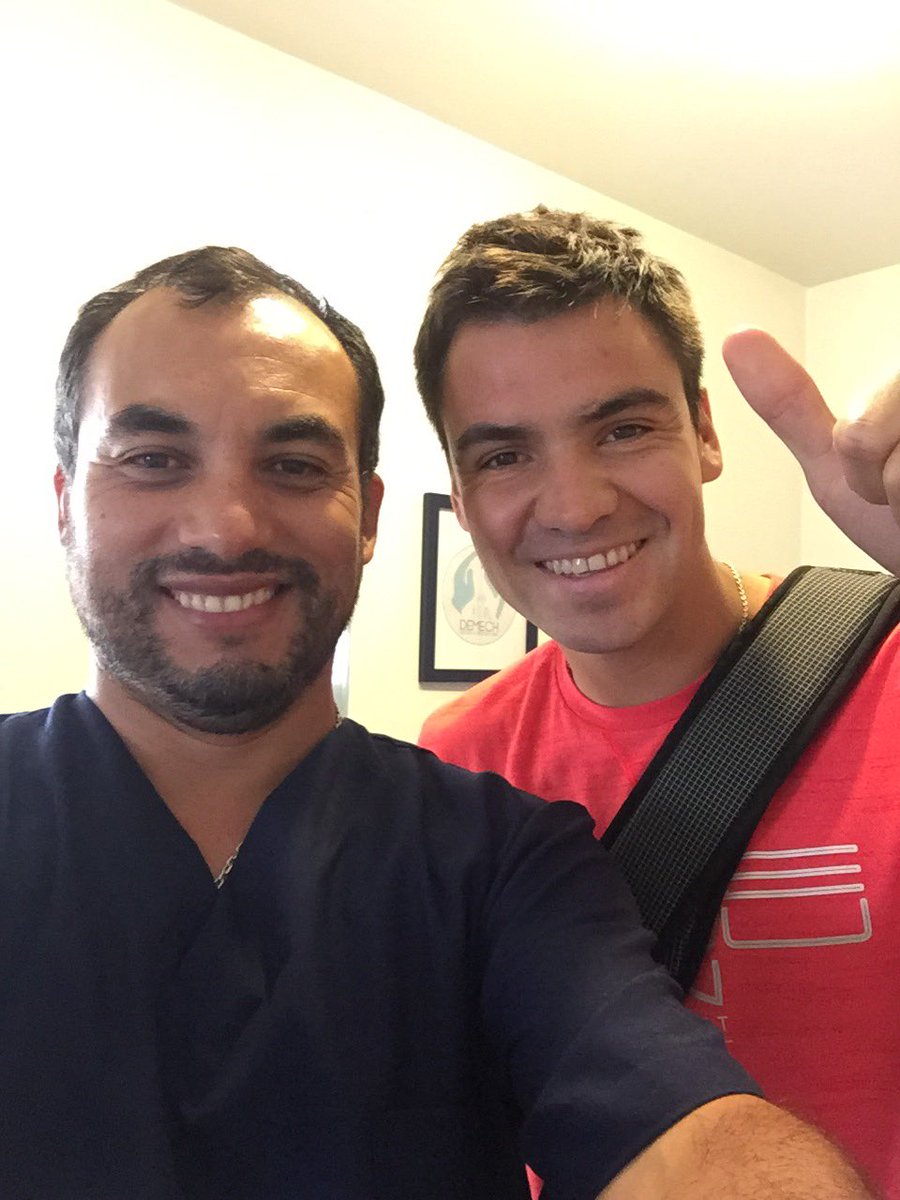 demech_salud's tweet photo. Con Cristopher Toselli, masajes y acupuntura. Recuperación post partido. Vamos con todo 🔵⚪️ https://t.co/7hRwbBs2Xl