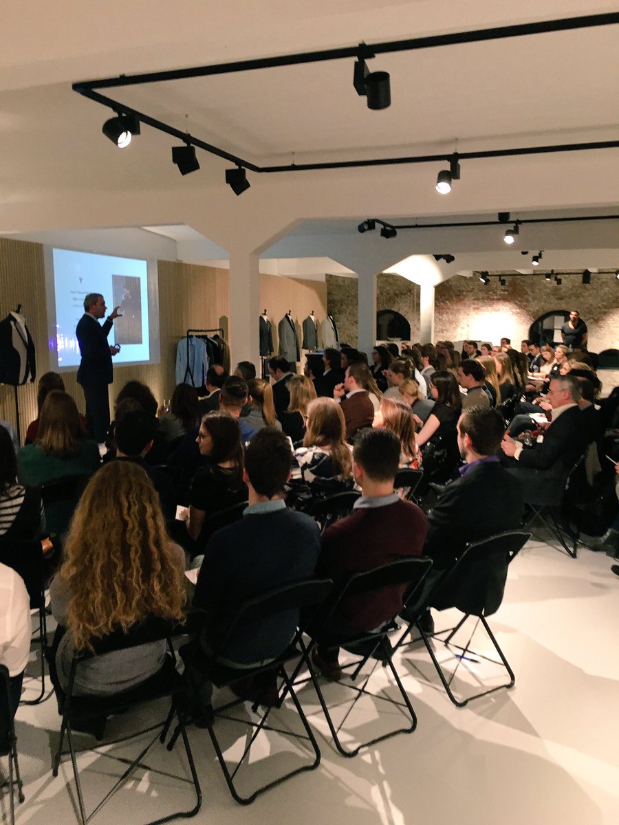 S_Brone's tweet photo. Discovering the fashion industry ... https://t.co/7q1OKSRr4J