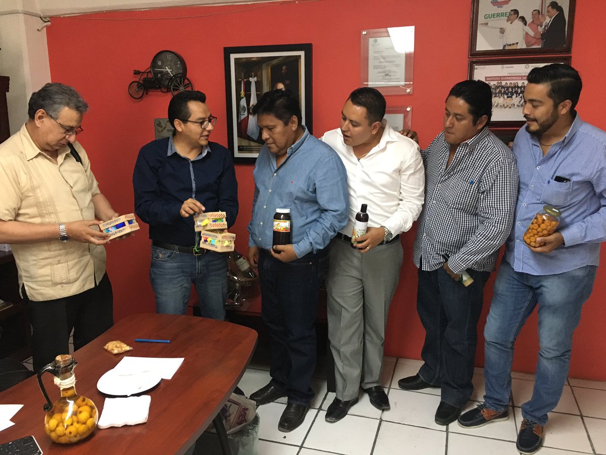 INGE_OPD's tweet photo. Reunión con el Dip. David Gama Pérez del Distrito 22 con sede en #Iguala #SoyEmprendedor Visita: https://t.co/H4egWGu1WD https://t.co/ra76bR8ZBn