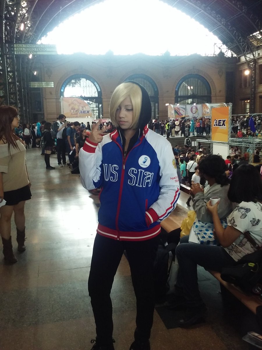 PinkuCrowVT's tweet photo. #AEX24 #AnimeExpoSummer2017 https://t.co/p8z6KEMZxP