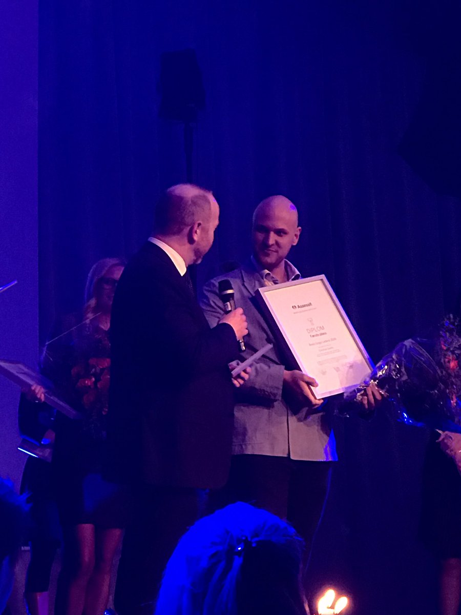 Årets Unge Ledere (@aaretsungeleder) on Twitter photo VINNEREN av Årets Unge Ledere 2016 er Christian Granly fra <a href="/CircleKNorge/">Circle K Norge</a> !!! Hurra og gratulerer! #åul16 VINNEREN av Årets Unge Ledere 2016 er Christian Granly fra <a href="/CircleKNorge/">Circle K Norge</a> !!! Hurra og gratulerer! #åul16