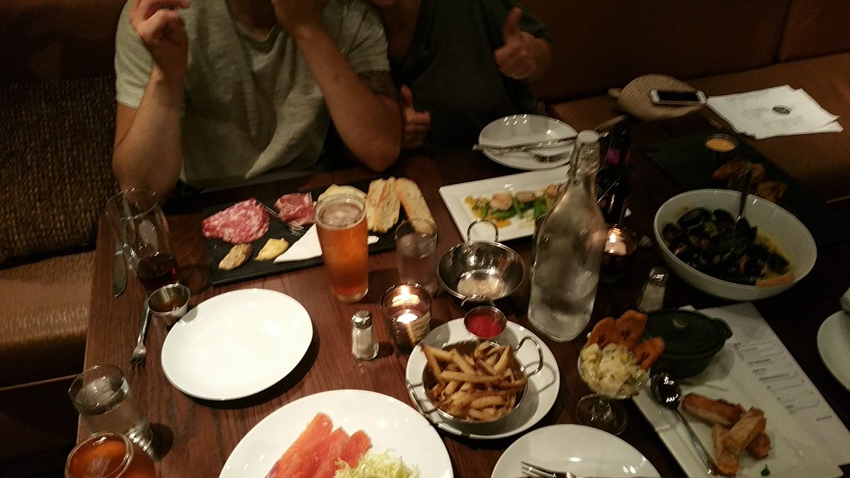 FastEddieJonez's tweet photo. So, Friday night @rocthevesper ? https://t.co/GcWLiA6IAL