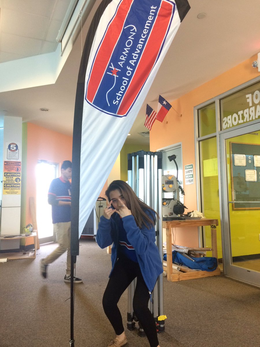 MoHawks getting lit for regionals 😝🔥🔥🔥 #hisdftc #omgrobots