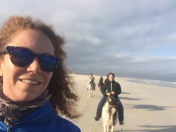 ViaggiaredaSoli's tweet photo. Oggi cavalcata sulla spiaggia senza fine nel posto piรน a sud dell'Africa #CapeAghulas https://t.co/MngCOafRMi