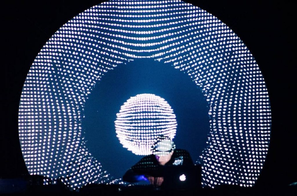 sideline's tweet photo. ‘Click Interview’ with Dronny Darko: ‘I Like The Drone Side Of ... - https://t.co/ZTgjgbYK5T - #DronnyDarko #Lustmord #ProtoU #Soundcloud https://t.co/65pPwf7qKe